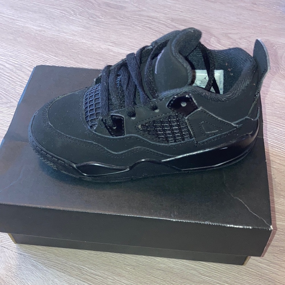 Jordan Retro 4